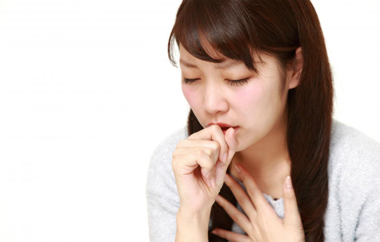 Đối tượng có nguy cơ cao bị viêm phổi là người có hệ miễn dịch yếu